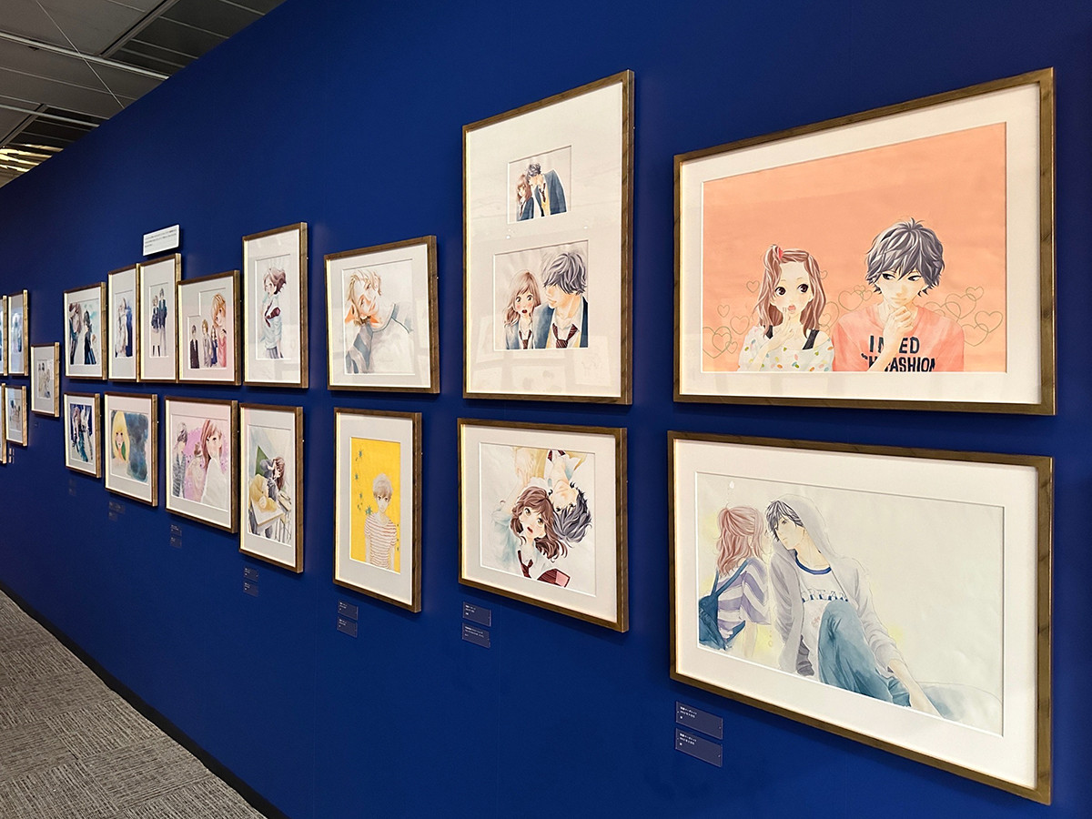  松屋銀座８階イベントスクエア「咲坂伊緒展　アオハルノキオク」会場