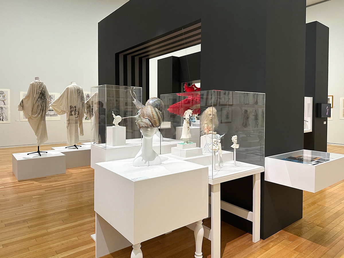 東京オペラシティ アートギャラリー「宇野亞喜良展 AQUIRAX UNO」会場