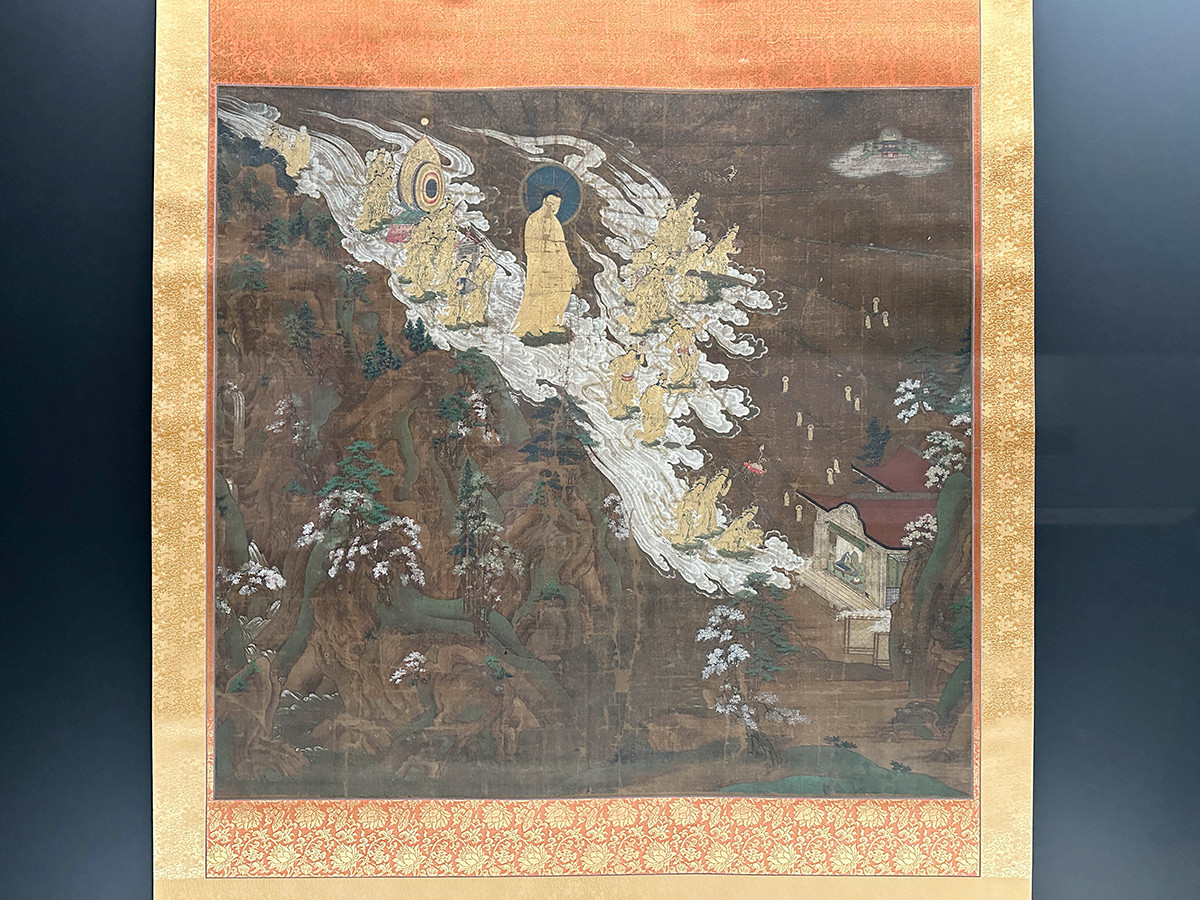 東京国立博物館 平成館「法然と極楽浄土」会場より　国宝《阿弥陀二十五菩薩来迎図（早来迎）》鎌倉時代（14世紀）京都・知恩院［展示期間：4/16～5/12］