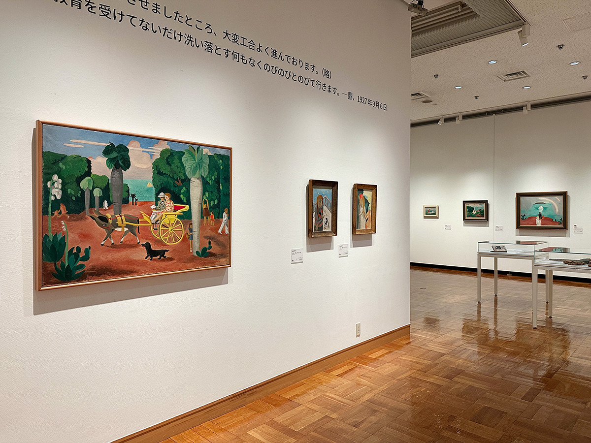 千葉市美術館「板倉鼎・須美子展」会場より (左)板倉須美子《ベル・ホノルル12》1927-28(昭和2-3)年頃 松戸市教育委員会