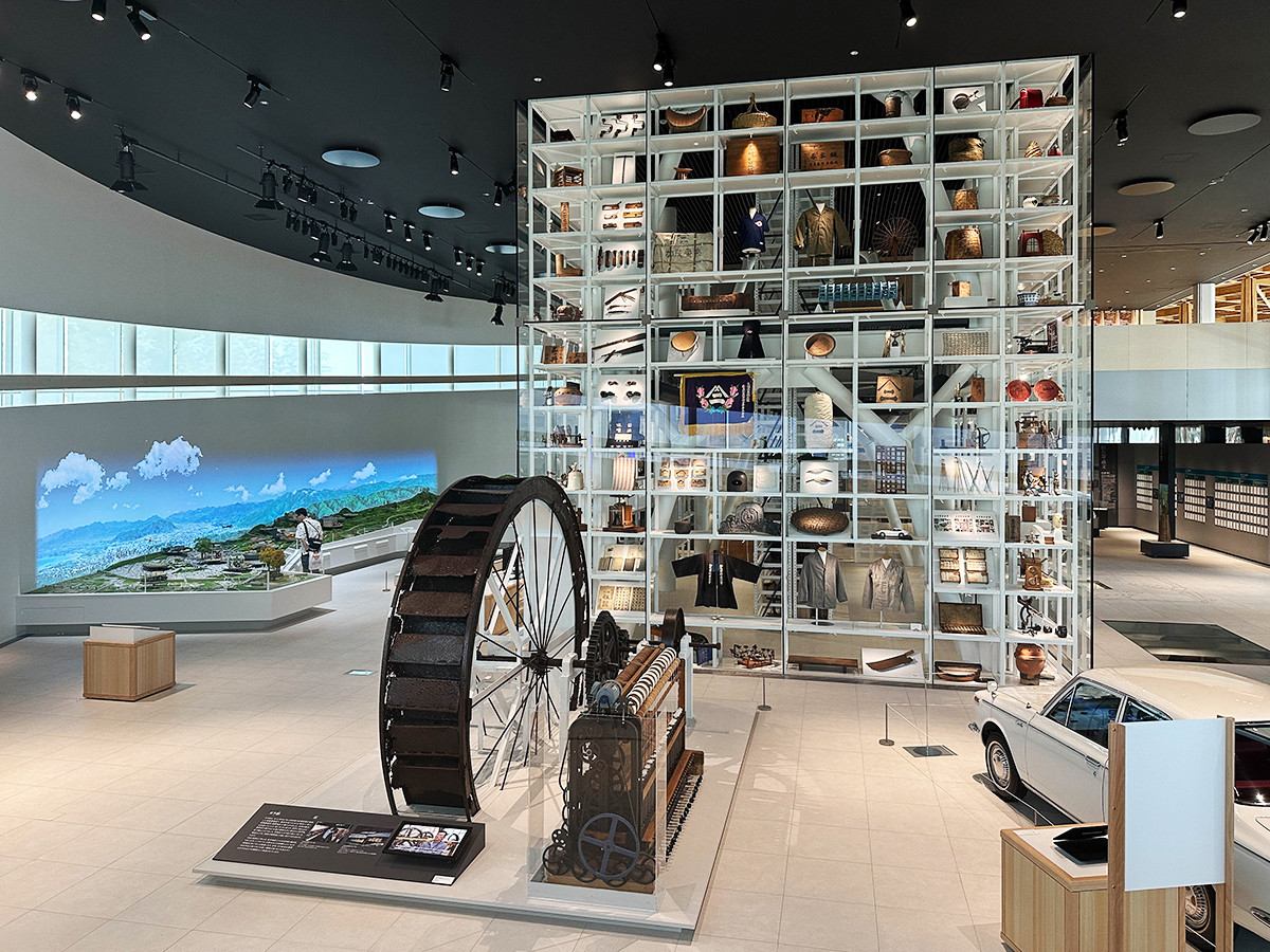 豊田市博物館 館内