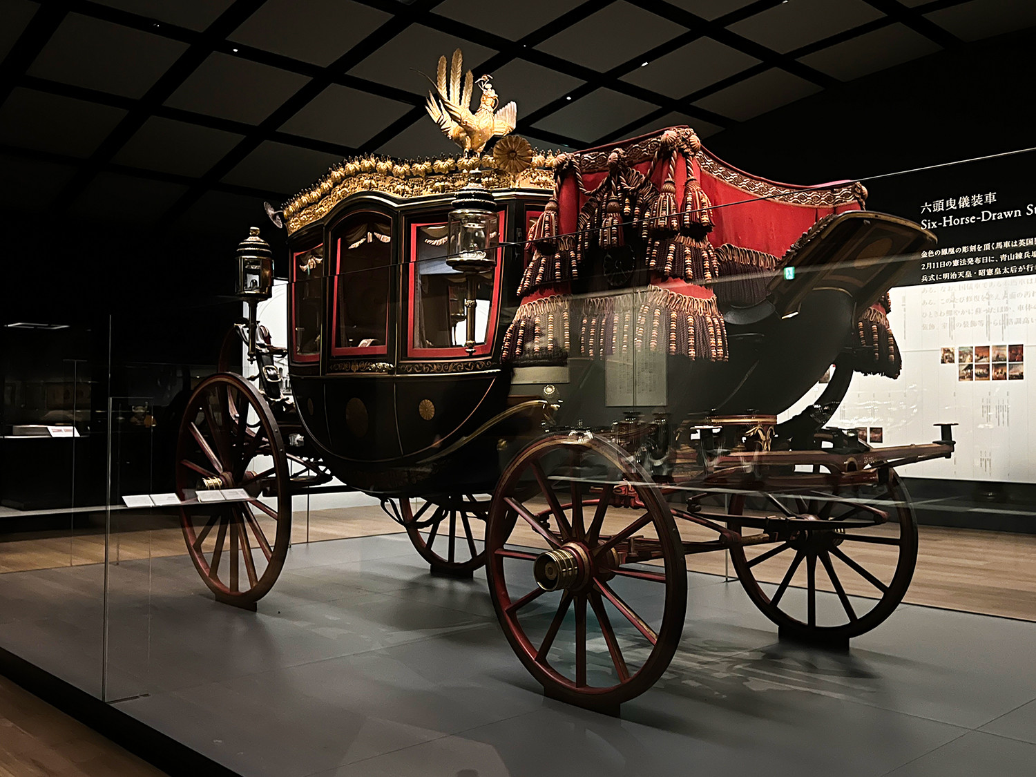 明治神宮ミュージアム「受け継がれし明治のドレス」会場