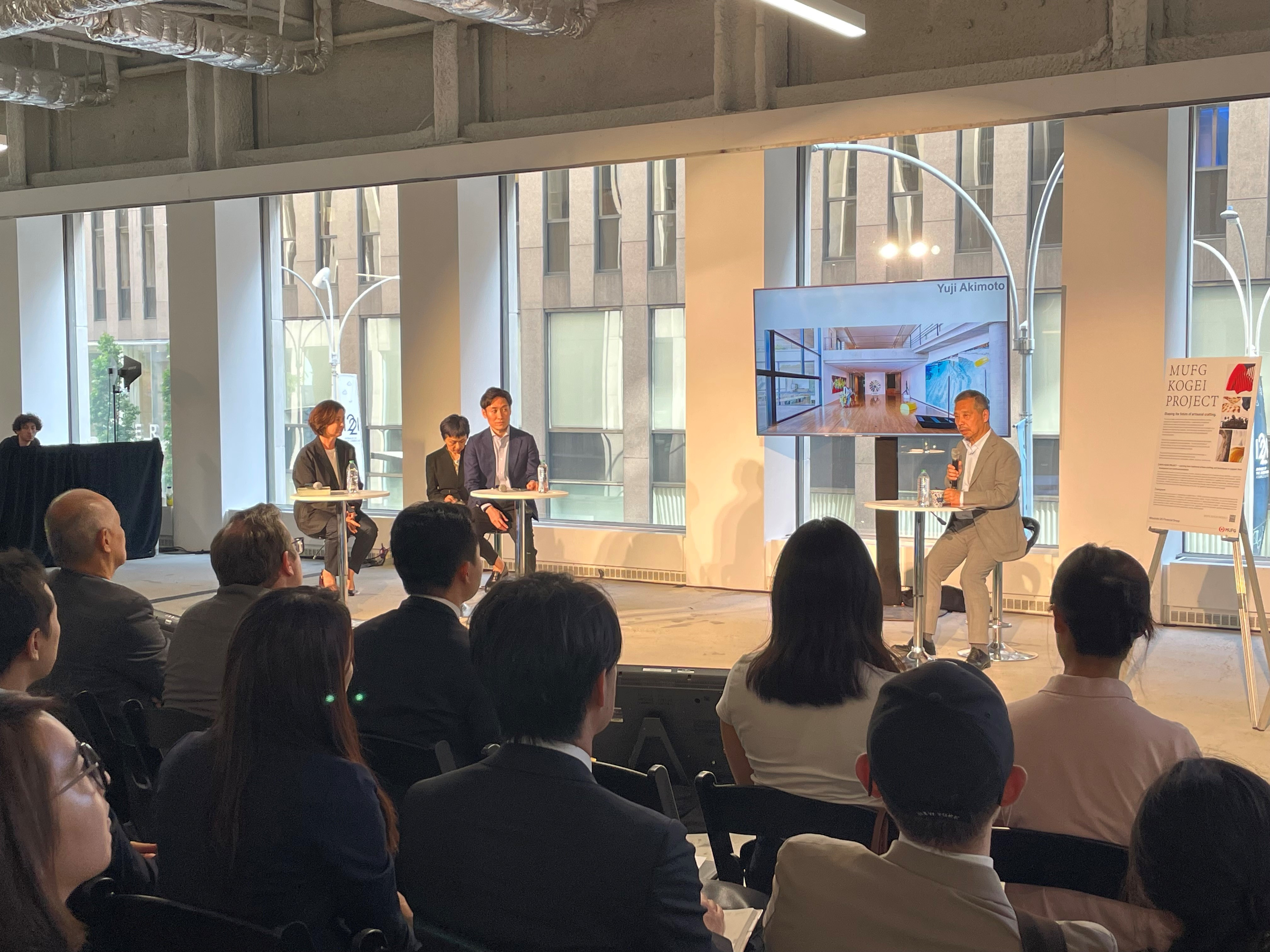 三菱UFJ銀行ニューヨーク支店　トークショーの様子