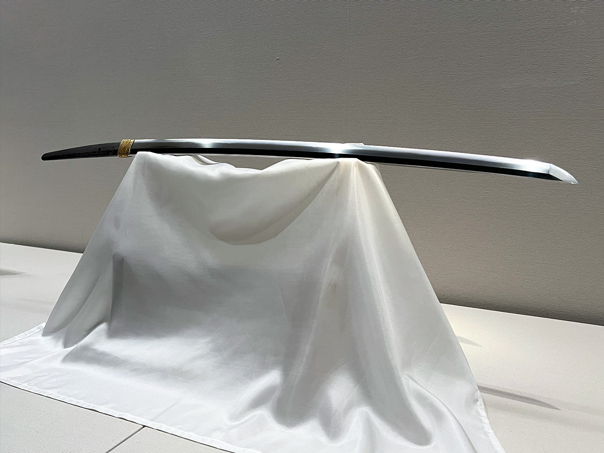 静嘉堂@丸の内「超・日本刀入門 revive」会場より 平安代《刀　銘 （一葉葵紋）主馬首藤原朝臣一平安代》江戸時代（18世紀）