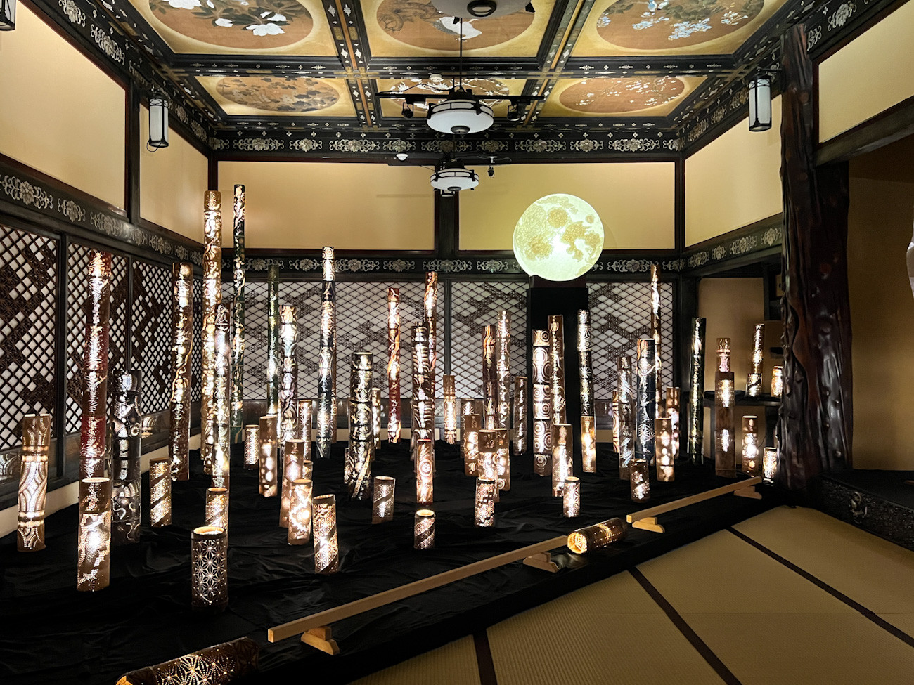 ホテル雅叙園東京 東京都指定有形文化財「百段階段」「和のあかり×百段階段2024 ～妖美なおとぎばなし～」会場