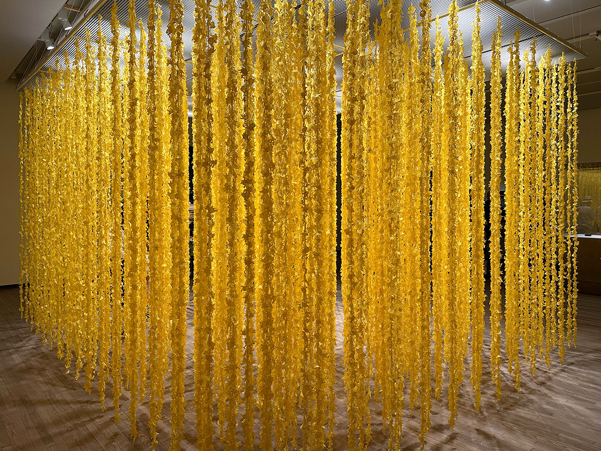 MOA美術館「ポケモン×工芸展」会場より　須藤玲子《ピカチュウの森》2022年