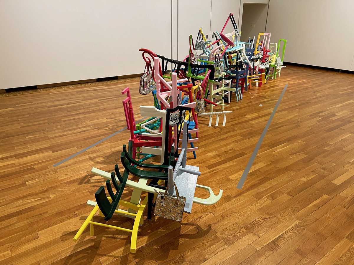 愛知県美術館「アブソリュート・チェアーズ 現代美術のなかの椅子なるもの」会場