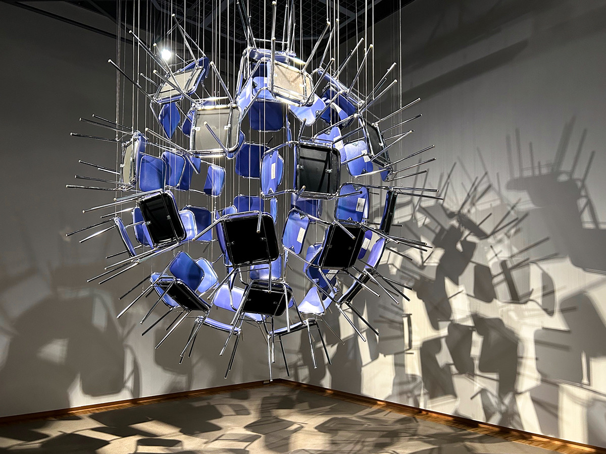 愛知県美術館「アブソリュート・チェアーズ 現代美術のなかの椅子なるもの」会場