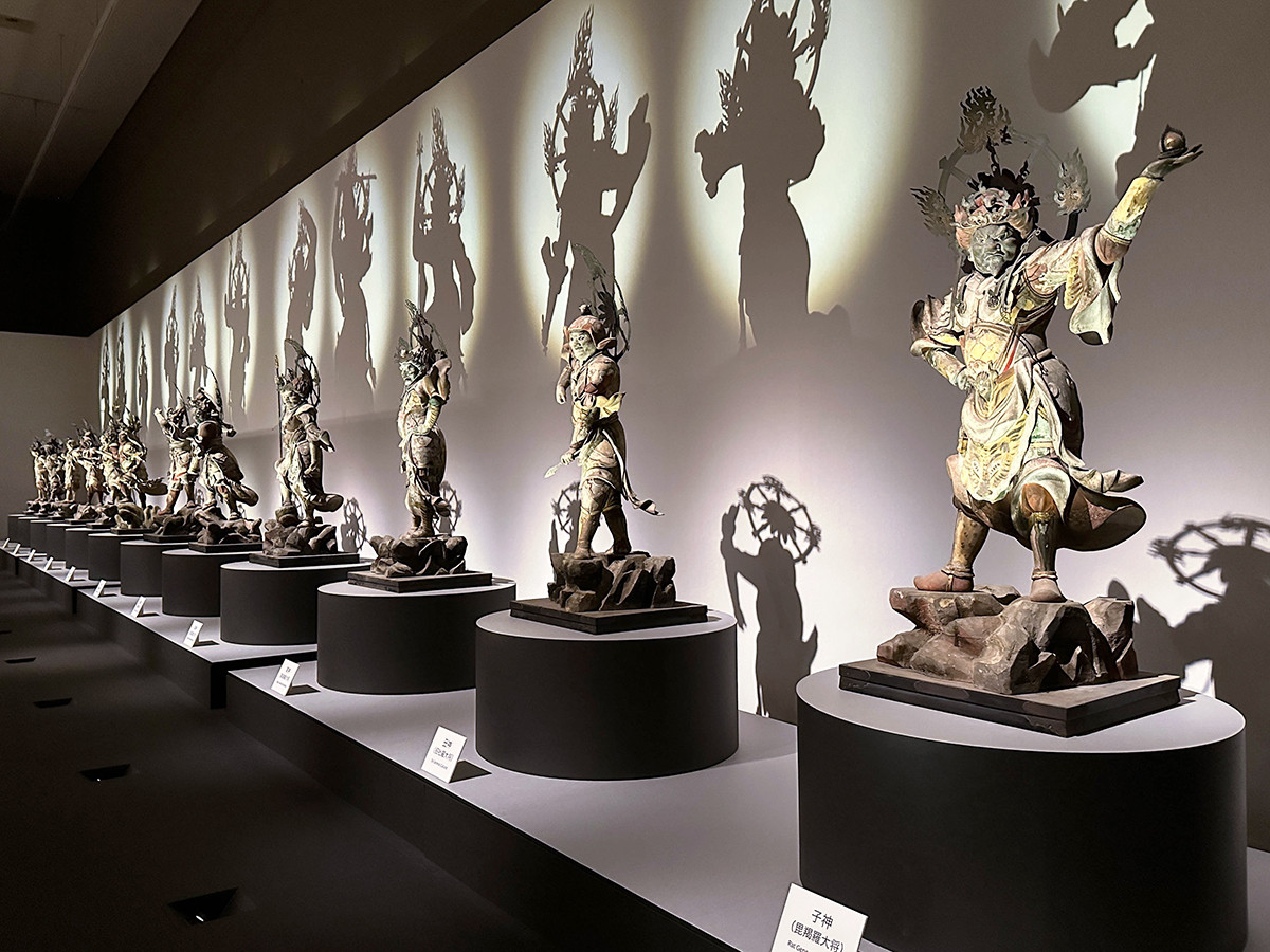 平安初期彫刻の最高傑作が東京へ ― 東京国立博物館「神護寺―空海