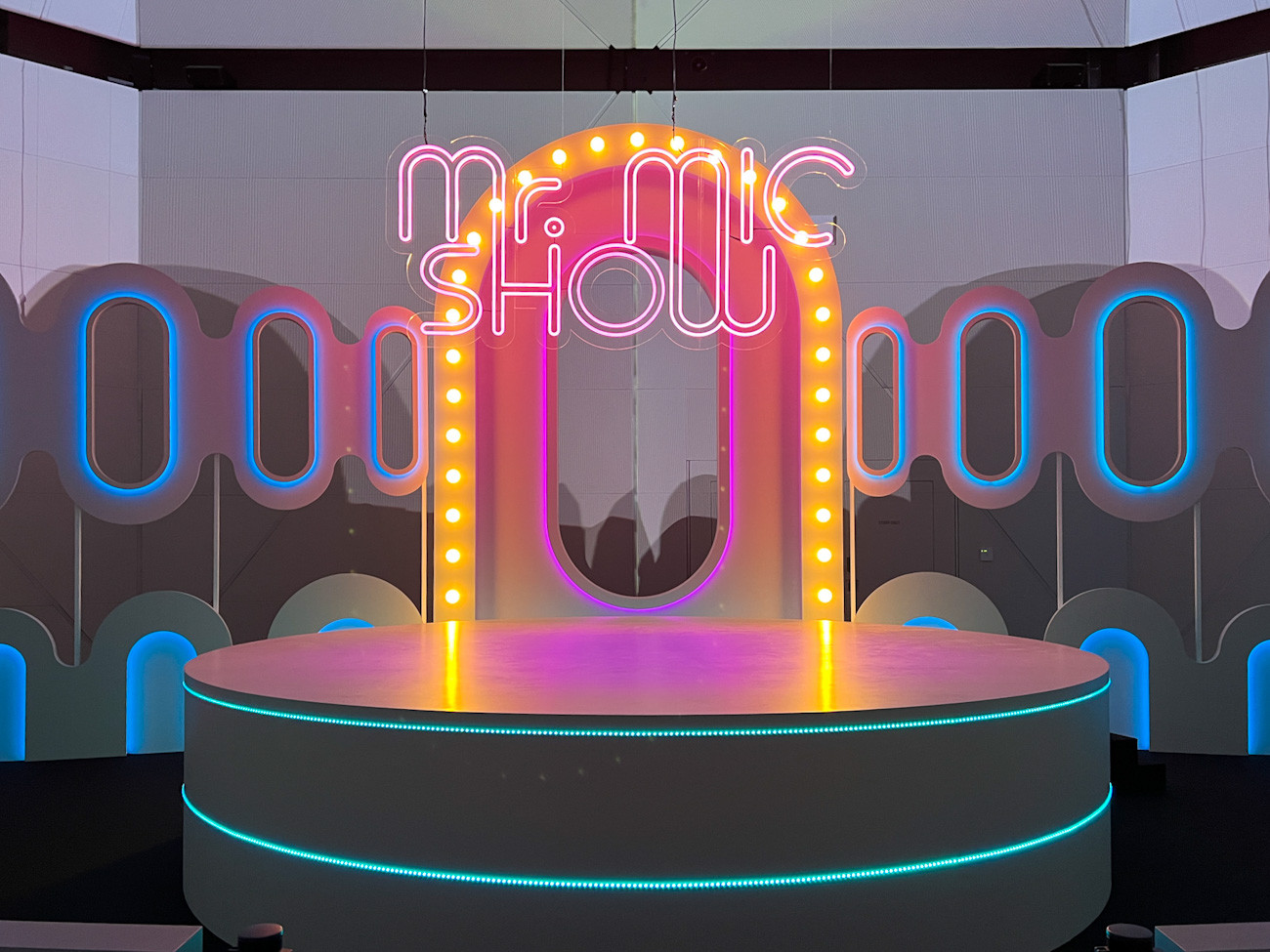 虎ノ門ヒルズ TOKYO NODE 「Perfume Disco-Graphy 25年の軌跡と奇跡」会場 