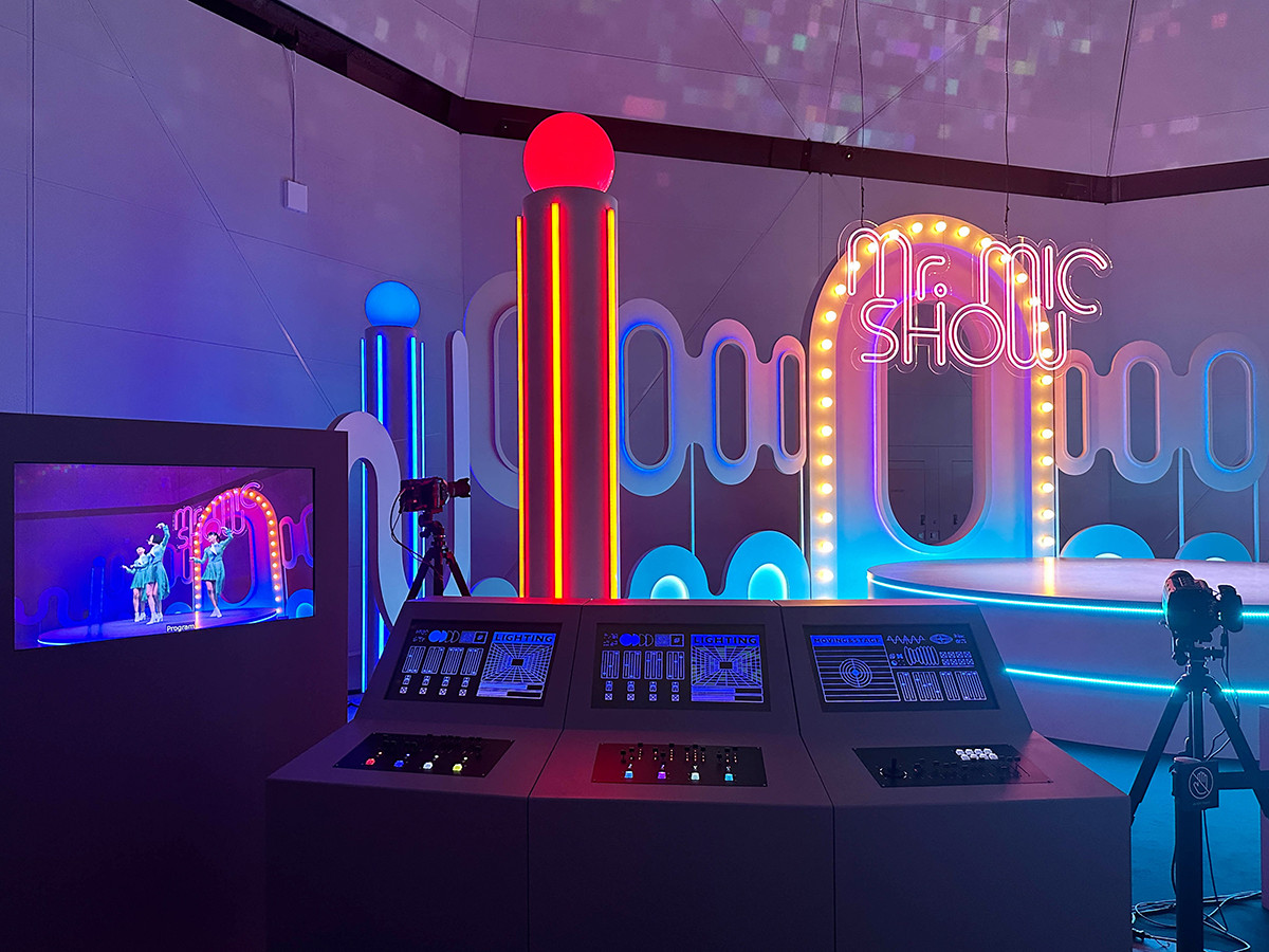 TOKYO NODE「Perfume Disco-Graphy 25年の軌跡と奇跡」会場より　Chapter 3：IMA IMA IMA