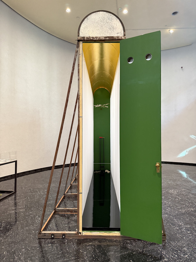 渋谷区立松濤美術館「須田悦弘展」会場