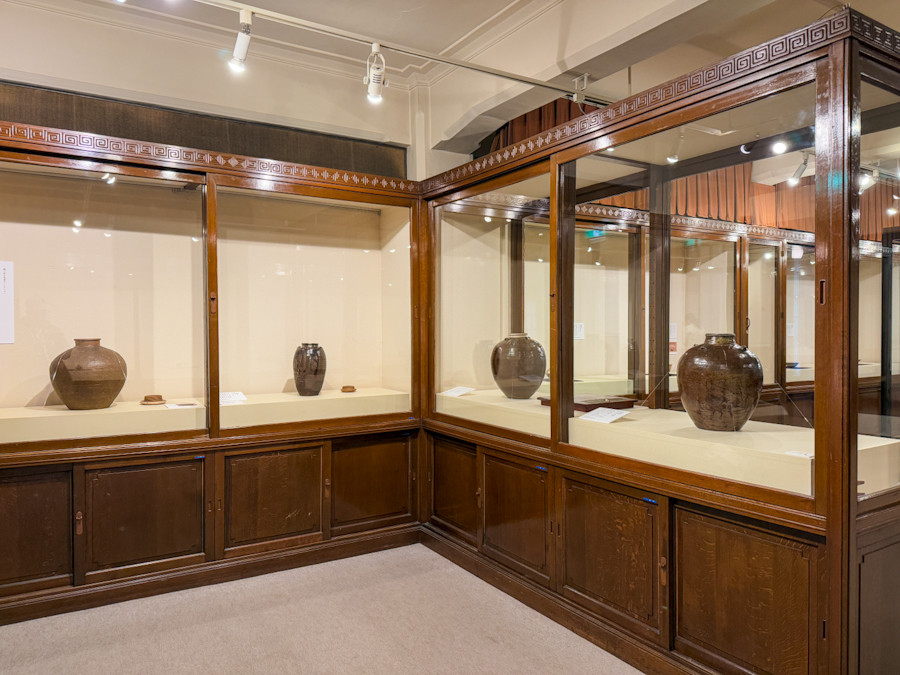 永青文庫「細川家の日本陶磁 ― 河井寬次郎と茶道具コレクション ―」会場