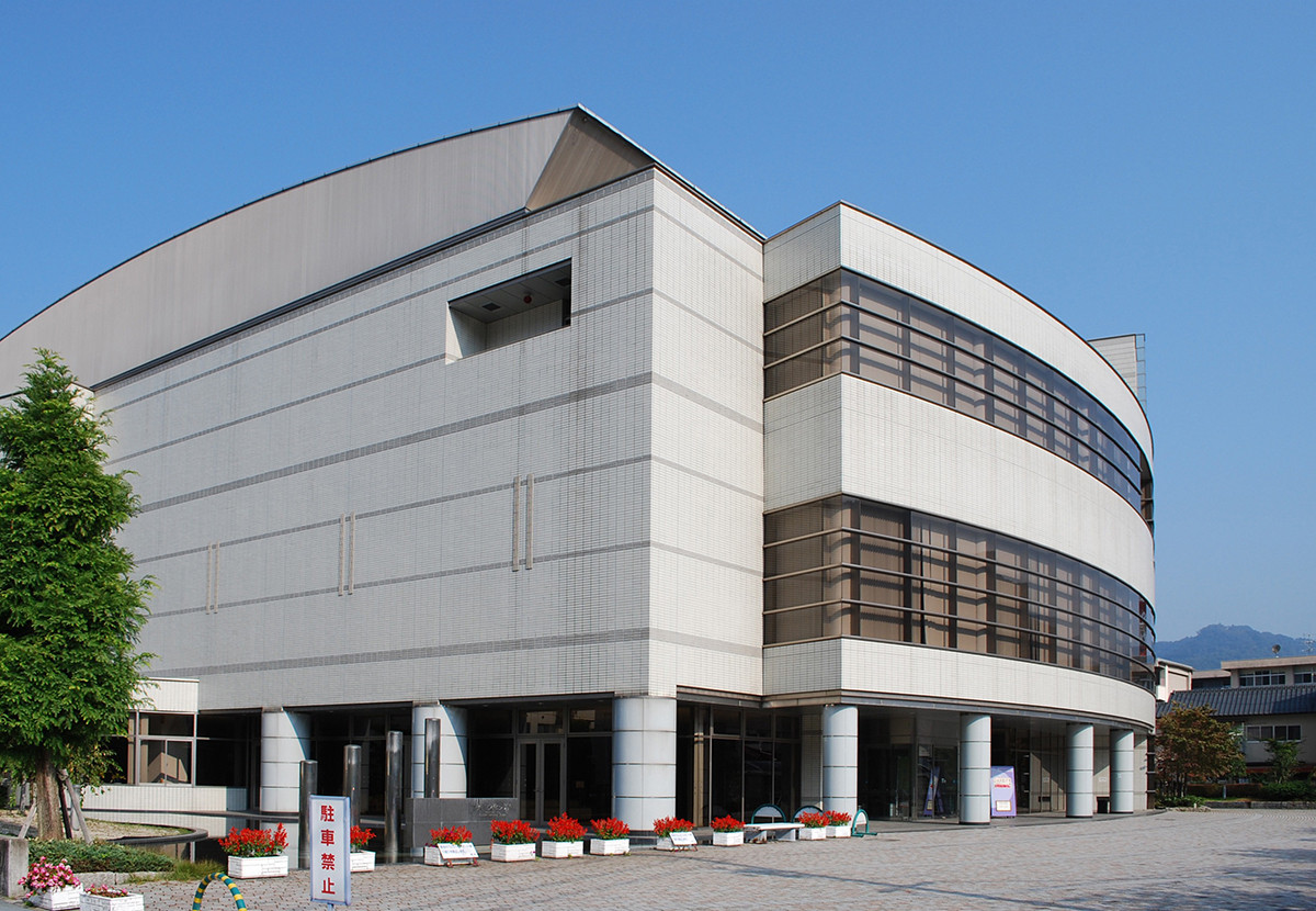 常設展示「館蔵刀剣せいぞろい」