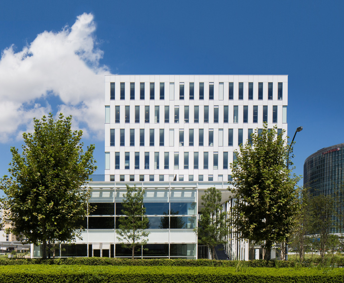 究極のガラス芸術 「エミール・ガレ展」