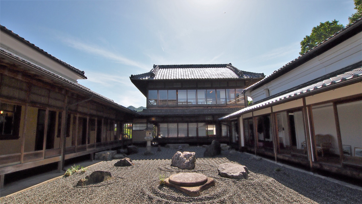 コヤノ美術館西脇館 美術館・博物館 アイエム[インターネットミュージアム]