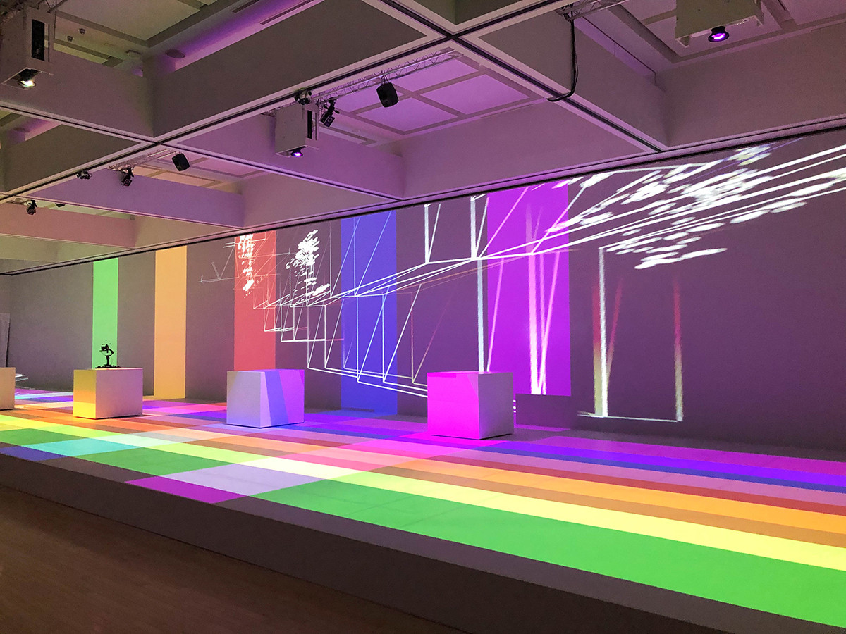 東京都現代美術館で2つの大規模展 ― ライゾマティクスとマーク・マンダース