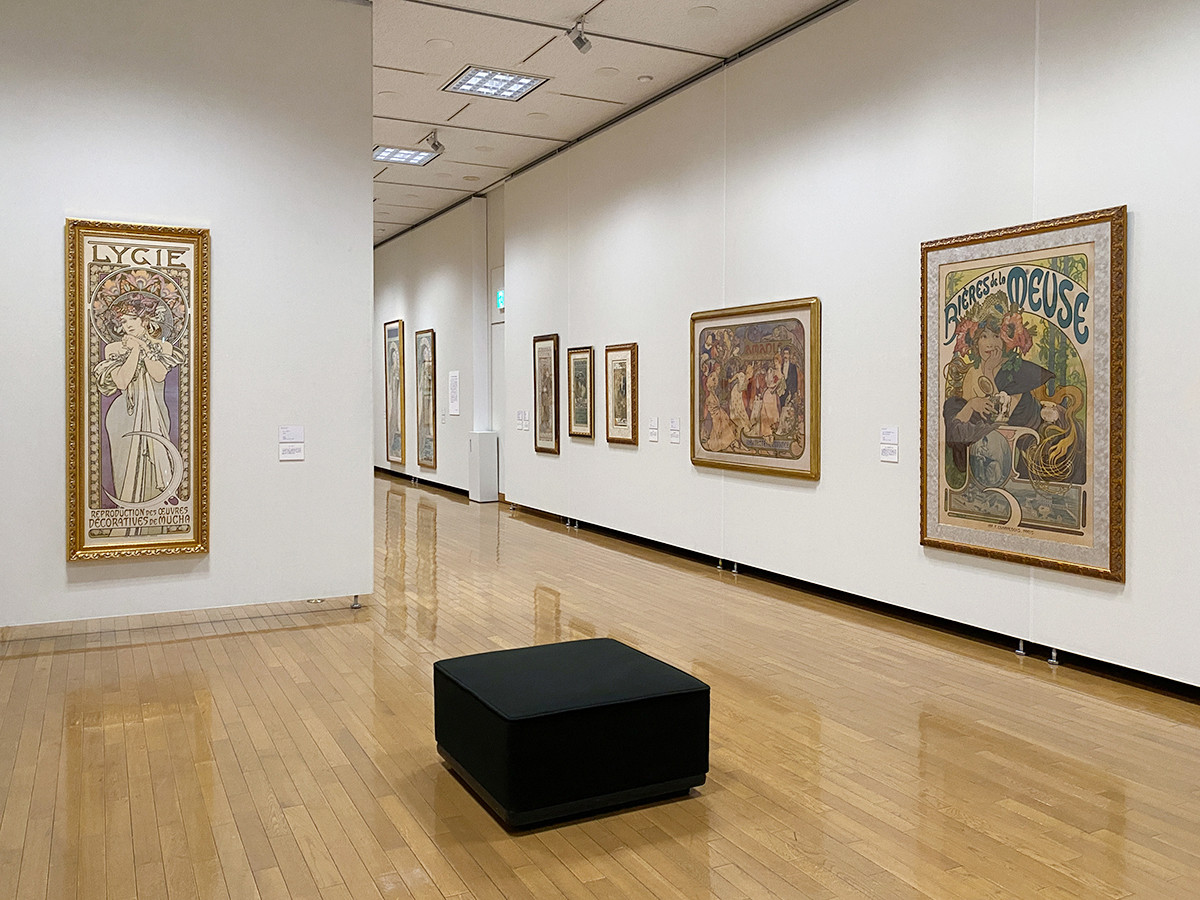 MUCHA（ミュシャ）　グラフィック・バラエティ