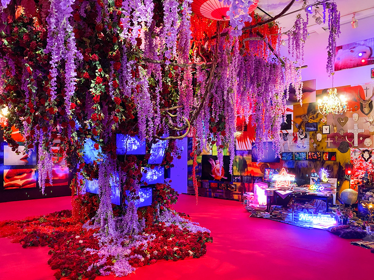 蜷川実花展 -虚構と現実の間に-