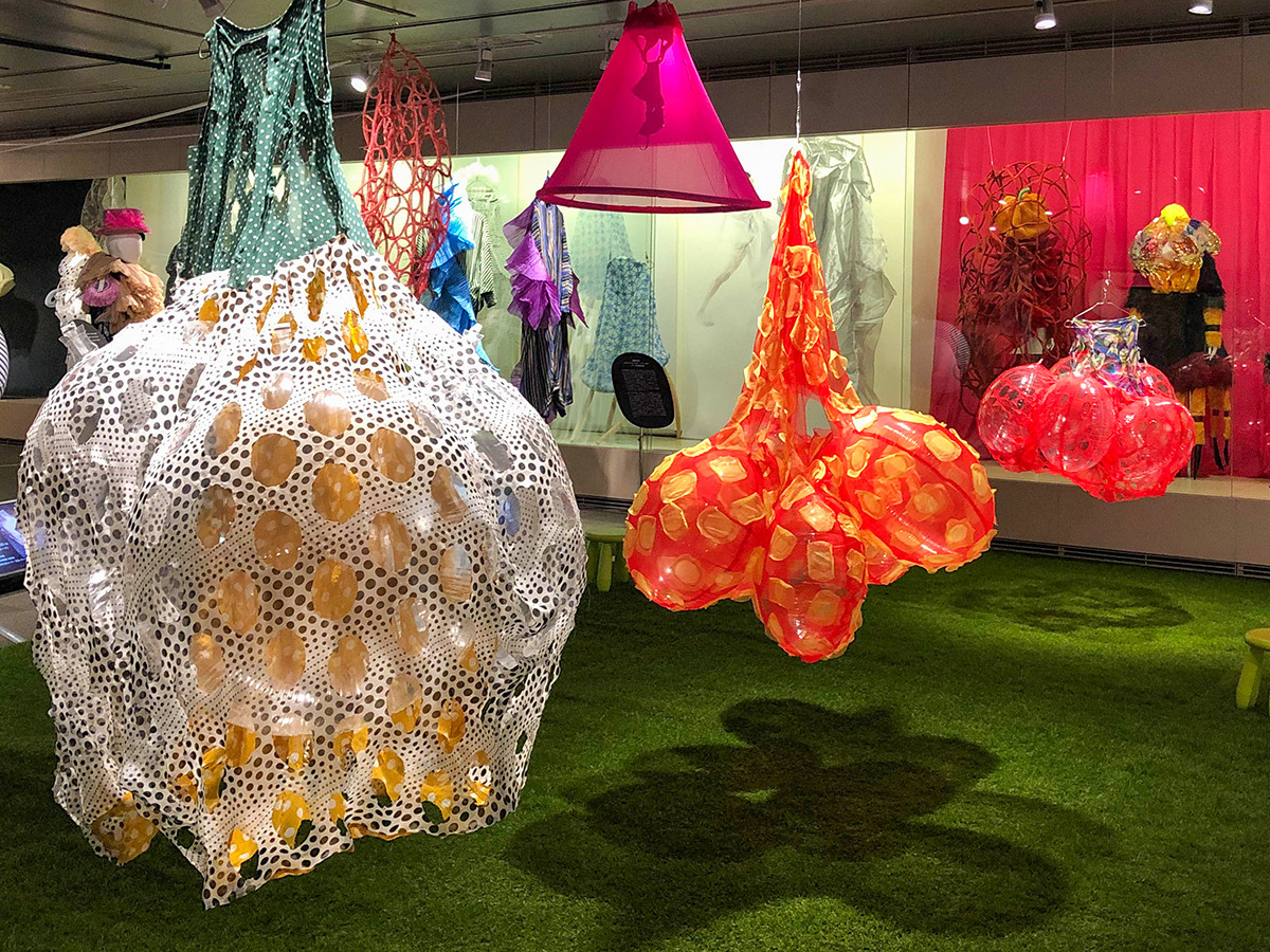 ひびのこづえ展