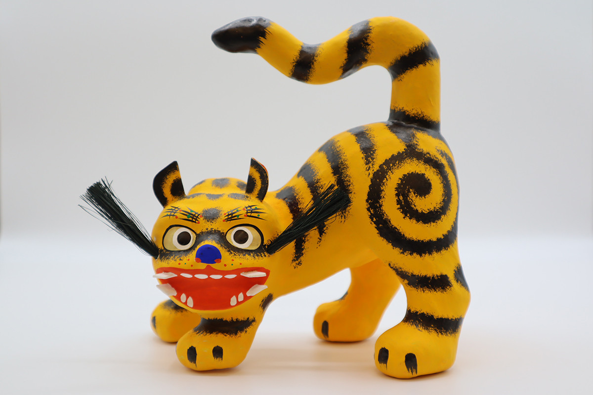 《三春張子「腰高とら」》