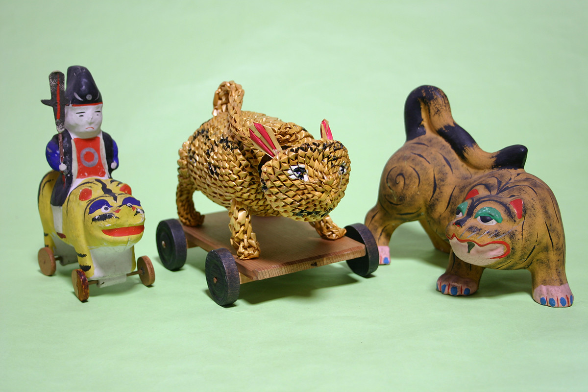 《虎の郷土玩具》
