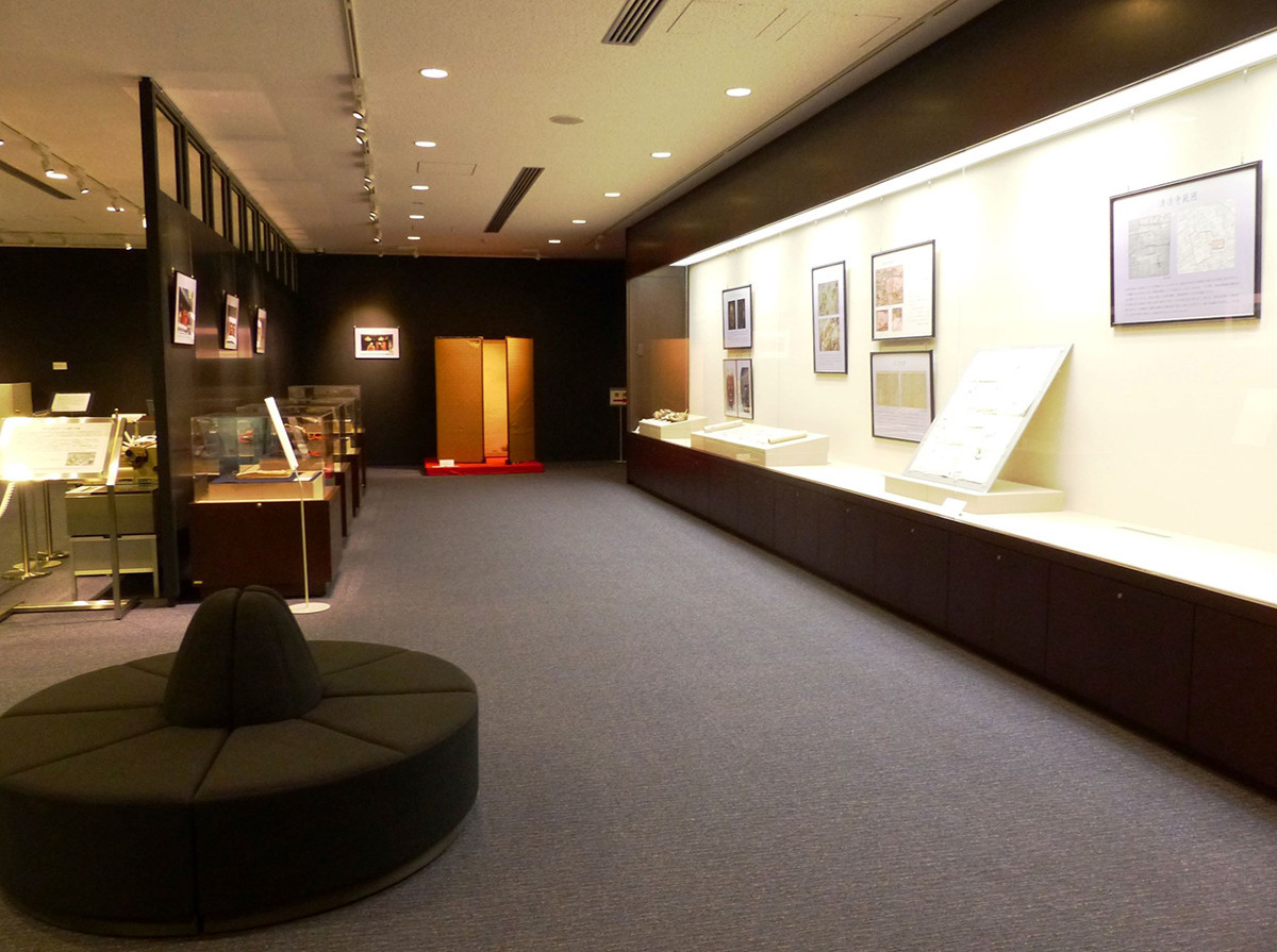 京都メールアート展：オブジェクトからネットワークへ