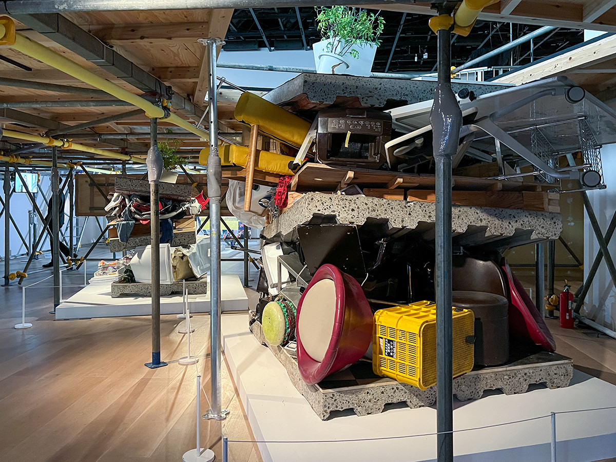 Chim↑Pom展：ハッピースプリング