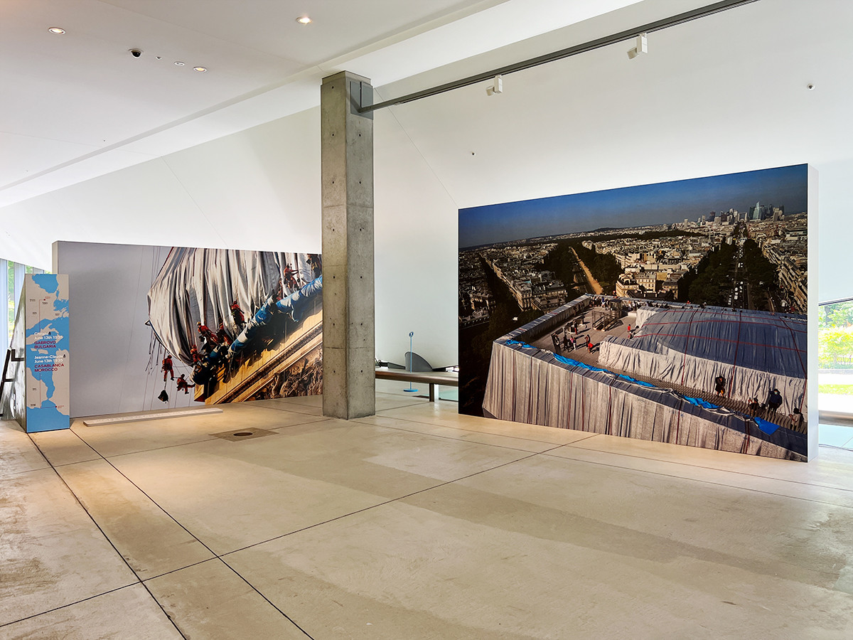 クリストとジャンヌ=クロード “包まれた凱旋門”