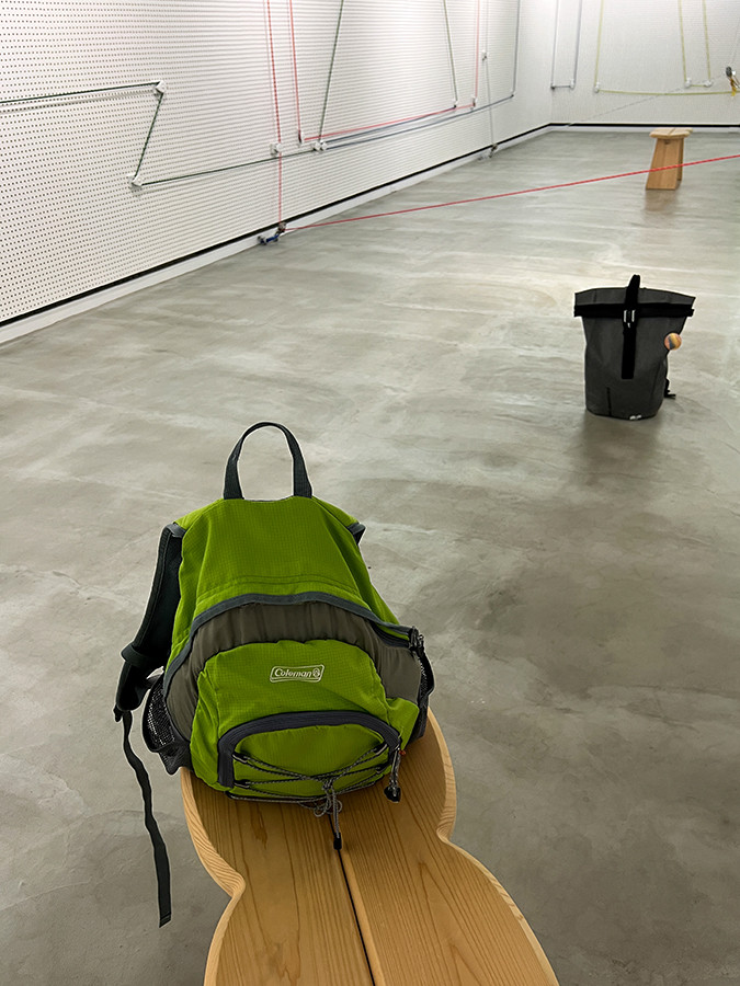 飯川雄大 デコレータークラブ　同時に起きる、もしくは遅れて気づく