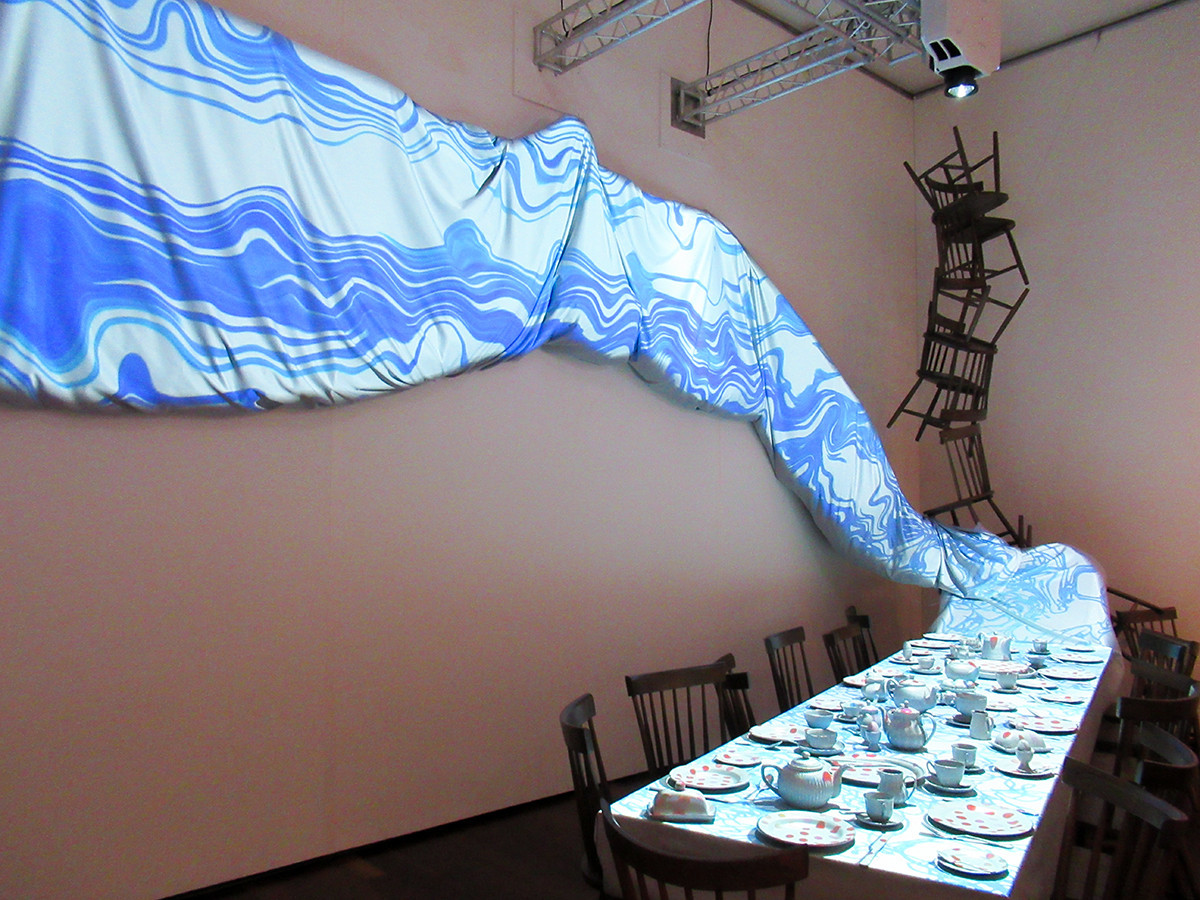 アリス ーへんてこりん、へんてこりんな世界ー