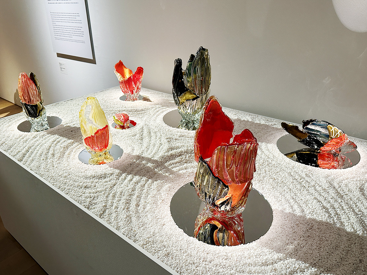 特別展「跳躍するつくり手たち：人と自然の未来を見つめるアート、デザイン、テクノロジー」