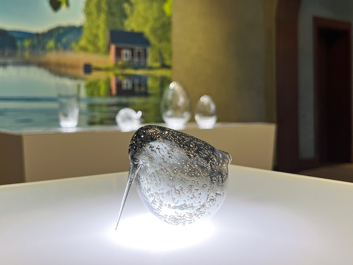 フィンランド・グラスアート 輝きと彩りのモダンデザイン