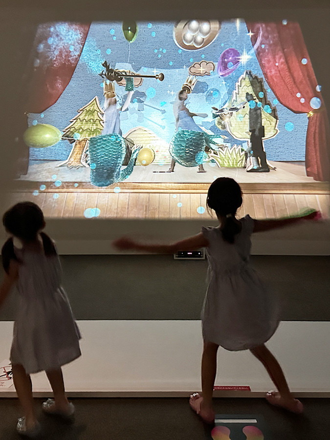 魔法の美術館 光と遊ぶ超体感型ミュージアム