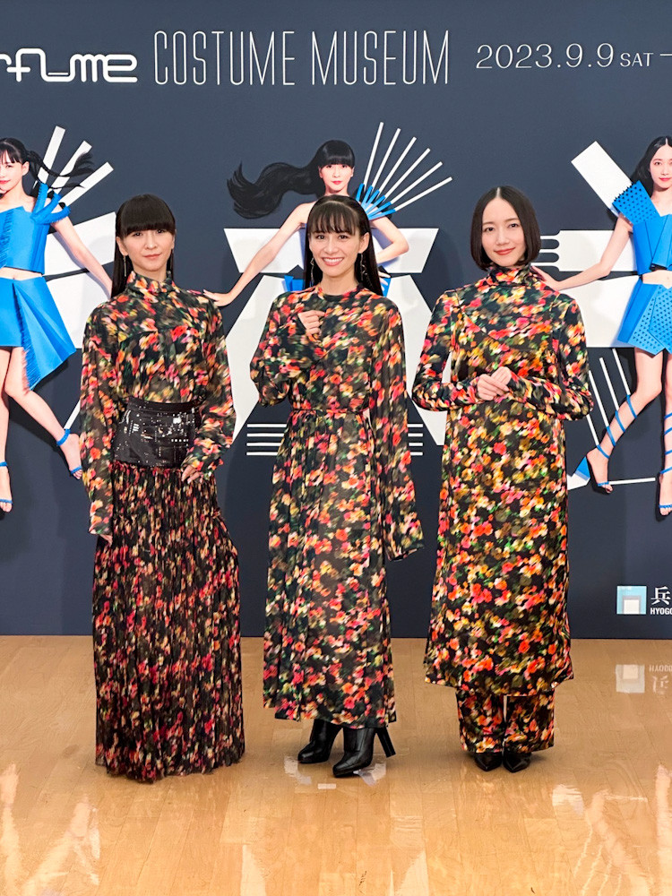 Perfumeの衣装、170点がずらり ― 兵庫県立美術館で「Perfume COSTUME