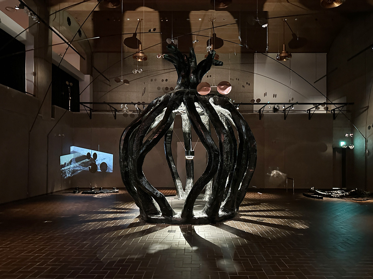 うえののそこから「はじまり、はじまり」 荒木珠奈 展