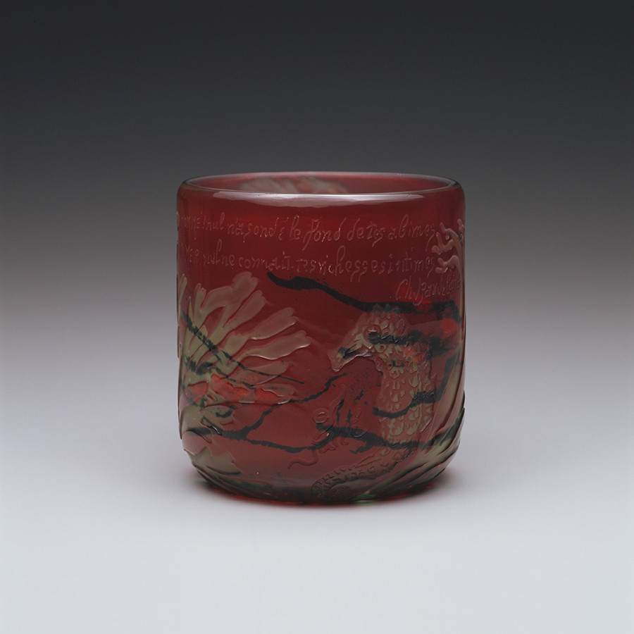 《海藻と海馬文花器》