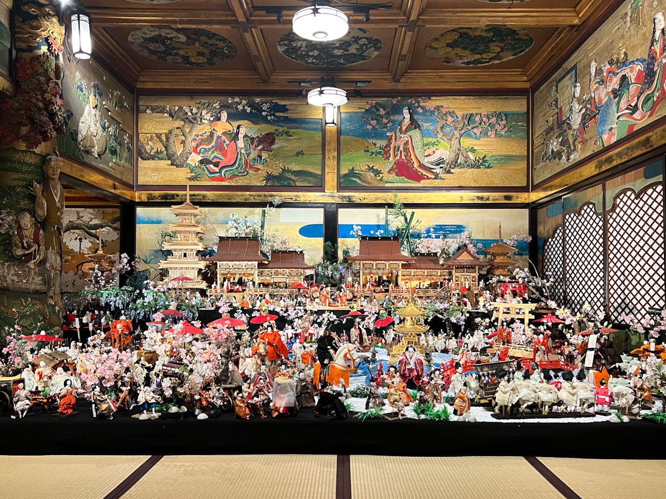 ホテル雅叙園東京 文化財「百段階段」を彩る雛飾り、4年ぶりに開催