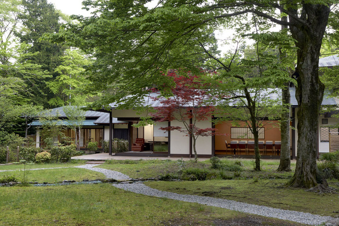 御殿場市東山旧岸邸