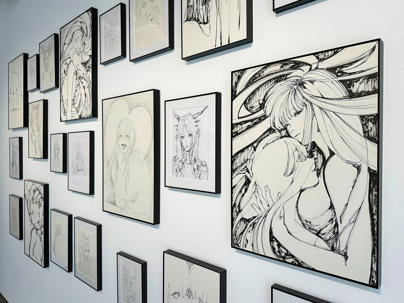 YOASOBI「夜に駆ける」を手掛けた nina、初個展が神保町で開催