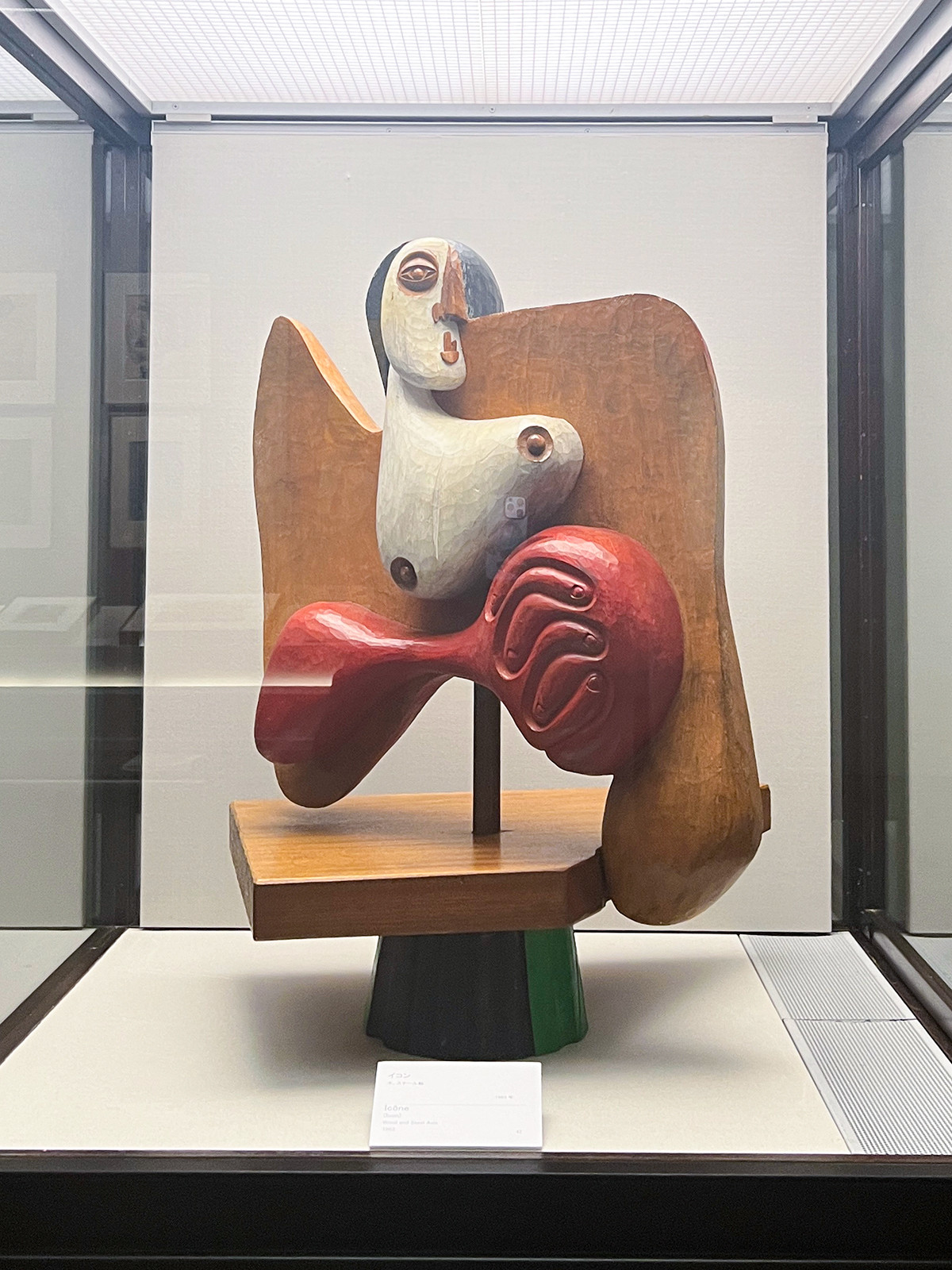 建築家「ル・コルビュジエ」は、実はペンネーム。そのアーティストとしての一面とは(レポート)