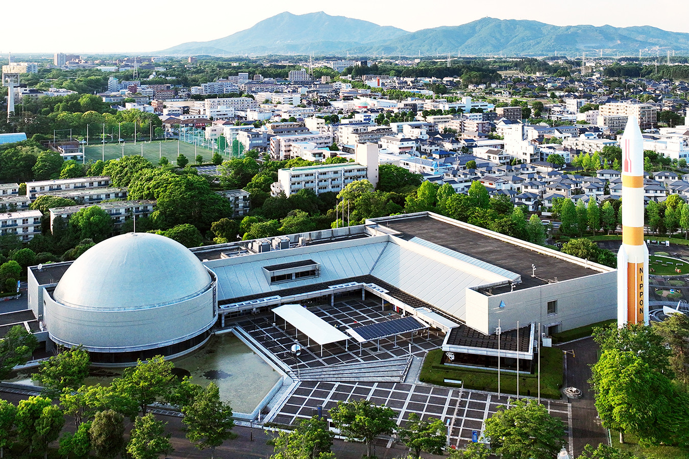 企画展「恐竜ロボットファクトリー -ティラノサウルス in エキスポセンター-」