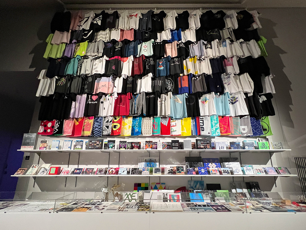 会場全体でPerfumeを体感 ― TOKYO NODE「Perfume Disco-Graphy」(レポート)