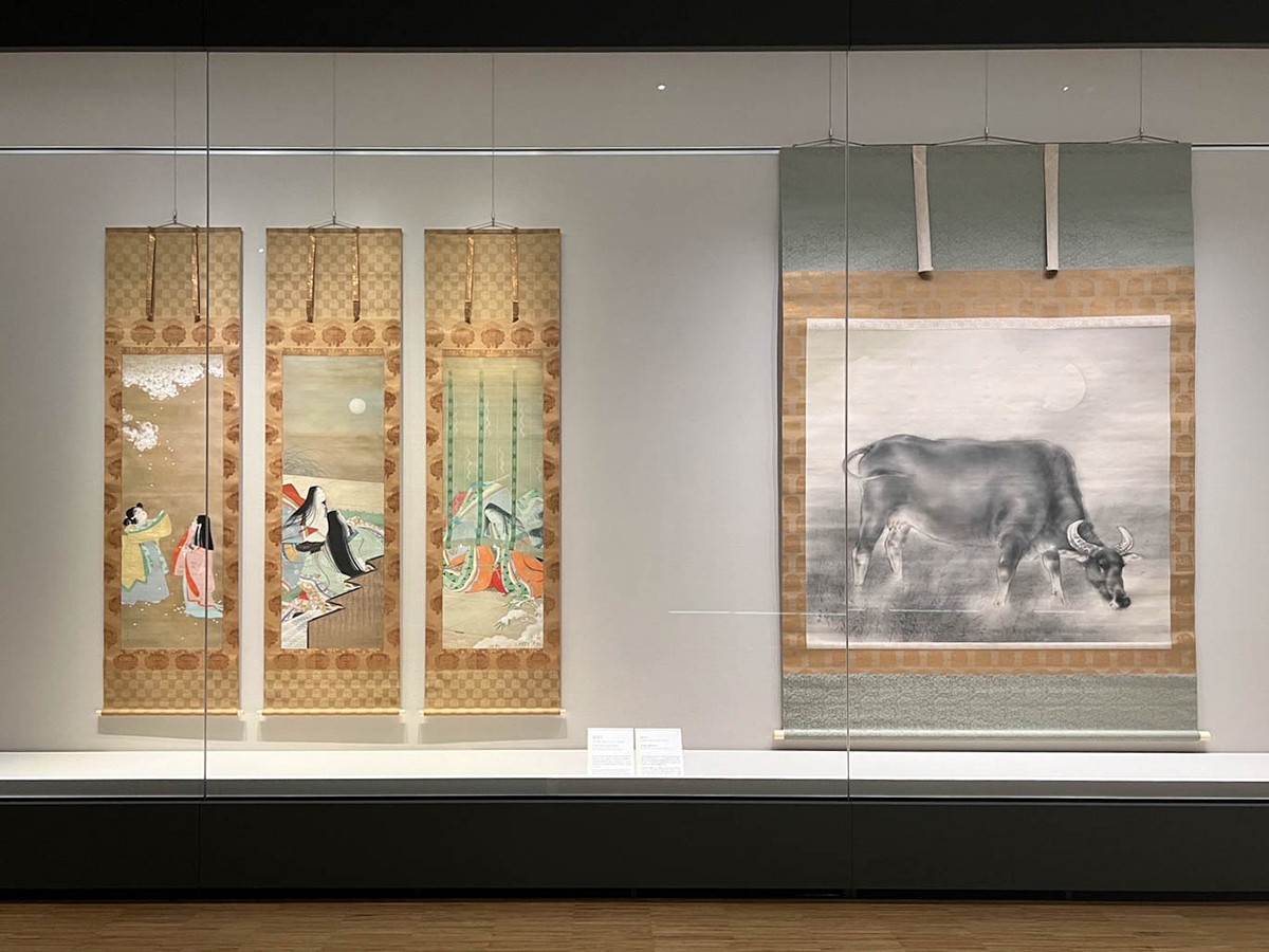 春の台、黄月　紺絣　３点 和柄半袖T シャツ 刺繍 三日月と枝垂れ桜 ヘンリーネック 絡繰魂