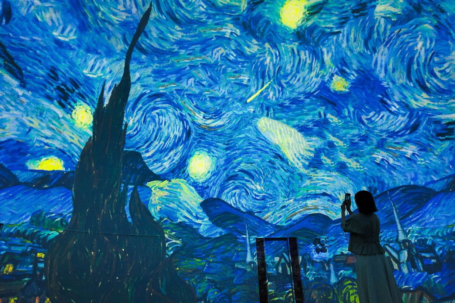 イマーシブ・プラネタリウム　ゴッホ