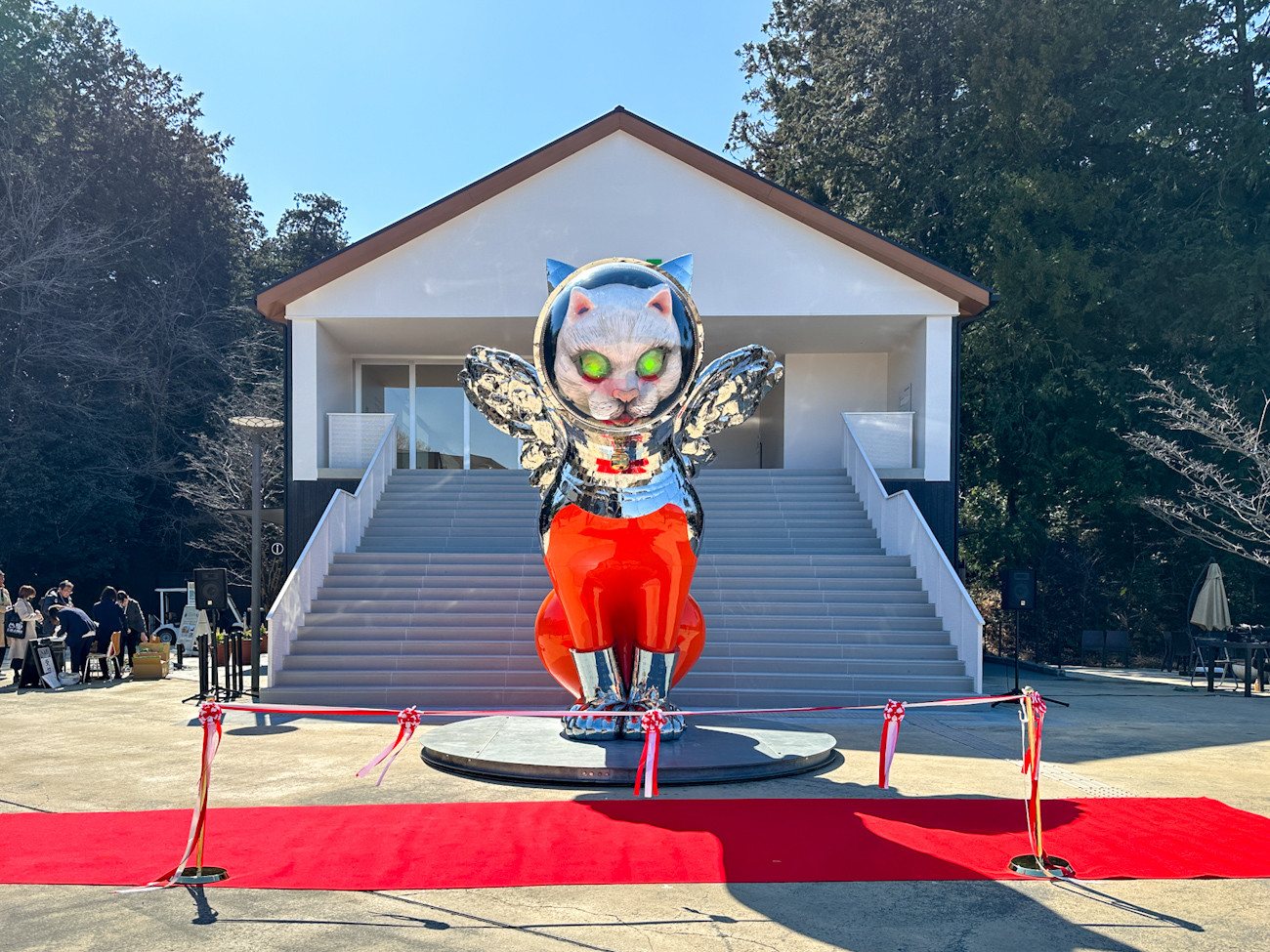 ハイパーミュージアム 飯能「ヤノベケンジ 宇宙猫の秘密の島」会場入口