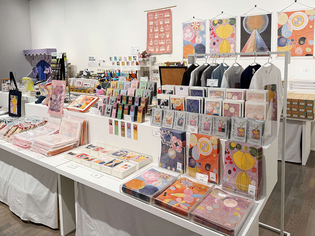 オフィシャルショップ