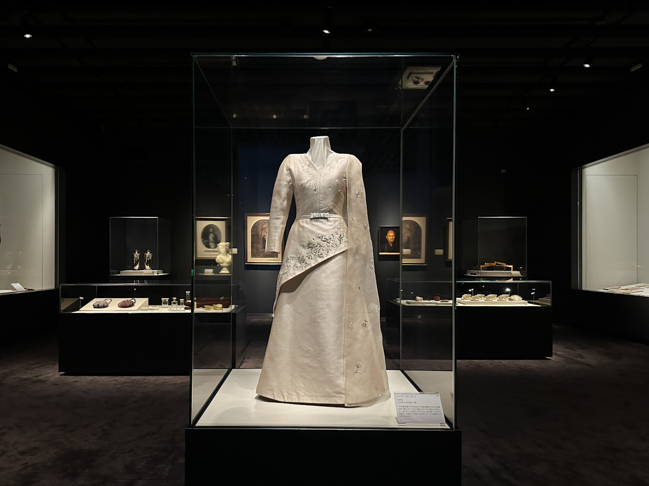 霞会館記念学習院ミュージアム 特別展「学習院コレクション 華族文化美の玉手箱 一芸術と伝統文化のパトロネージュ」 会場