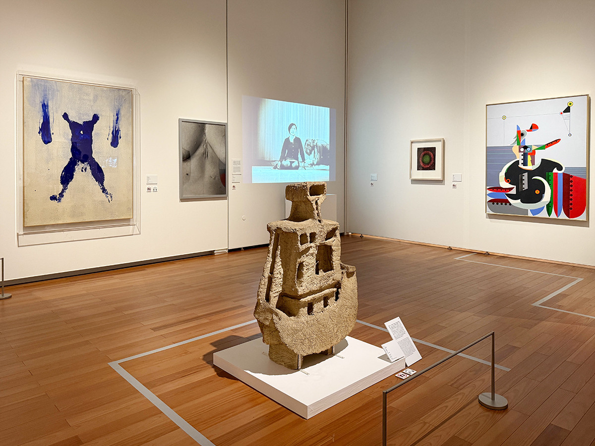 鳥取県立美術館「ART OF THE REAL アート・オブ・ザ・リアル 時代を超える美術-若冲からウォーホル、リヒターへ-」会場より 第6章「身体という現実」