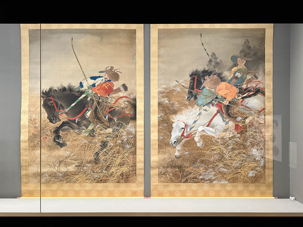 泉屋博古館東京「ライトアップ木島櫻谷Ⅱ―おうこくの線をさがしに」会場より 第2章「息づかい、感情、存在感…、櫻谷の線は語る。」 木島櫻谷《かりくら》明治43年(1910)櫻谷文庫